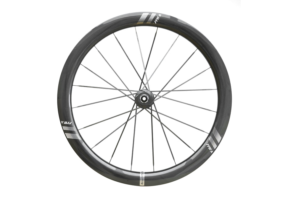 Ultimate EVO S5 50mm carbon rim profile detail